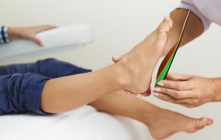 Savez-vous que votre posture est le résultat de la position de vos pieds ? Consultez votre podologue à Sanary-sur-Mer